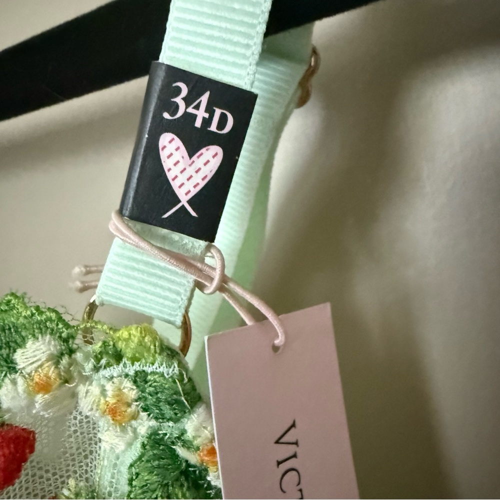 Victoria’s Secret Embroidered Strawberry Bra in Mint Green - 34D - Picture 2 of 5